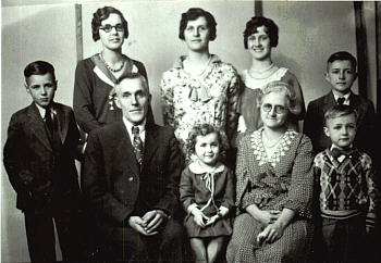 Albert's family circa 1931/32