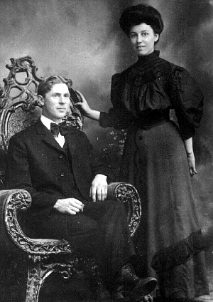 Bill & Gertrude 1908